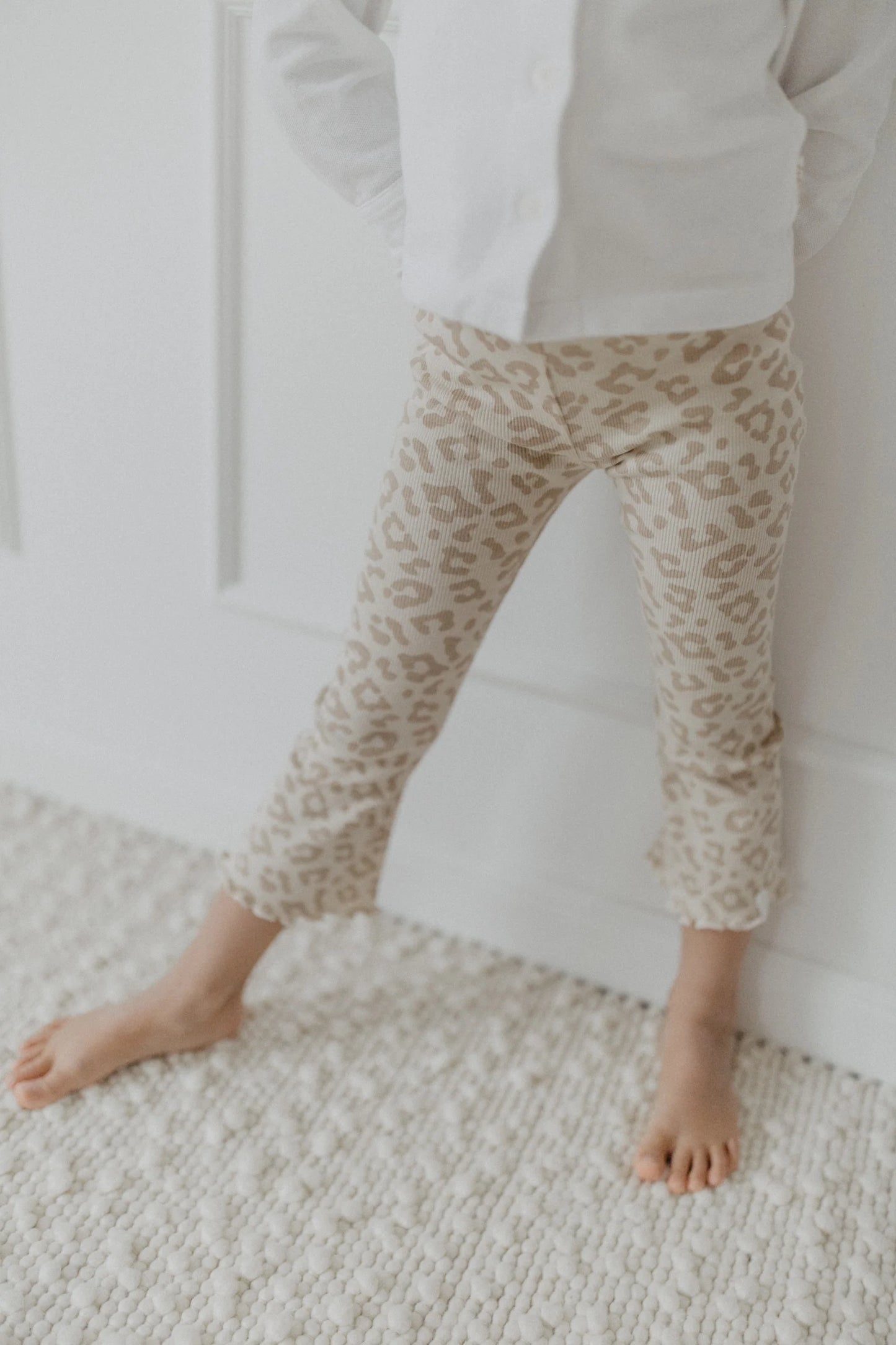 SCHLAG-LEGGINGS 'LEO' MIT SCHLEIFE AUS BIO-BAUMWOLLE