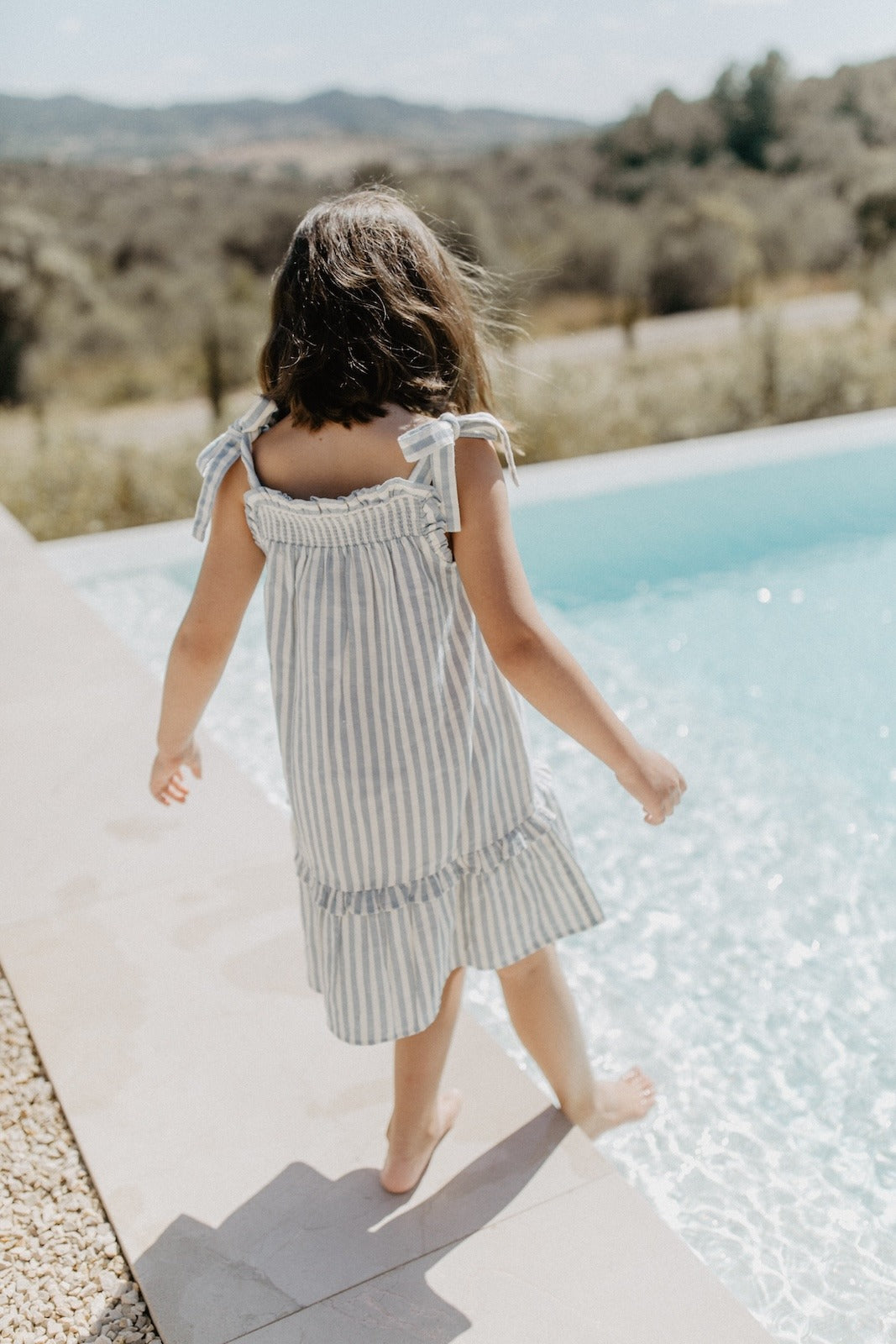 LEINENKLEID 'BLUE STRIPES'