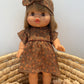 PUPPE Zoe - mit Kleid & Stirnband Braun