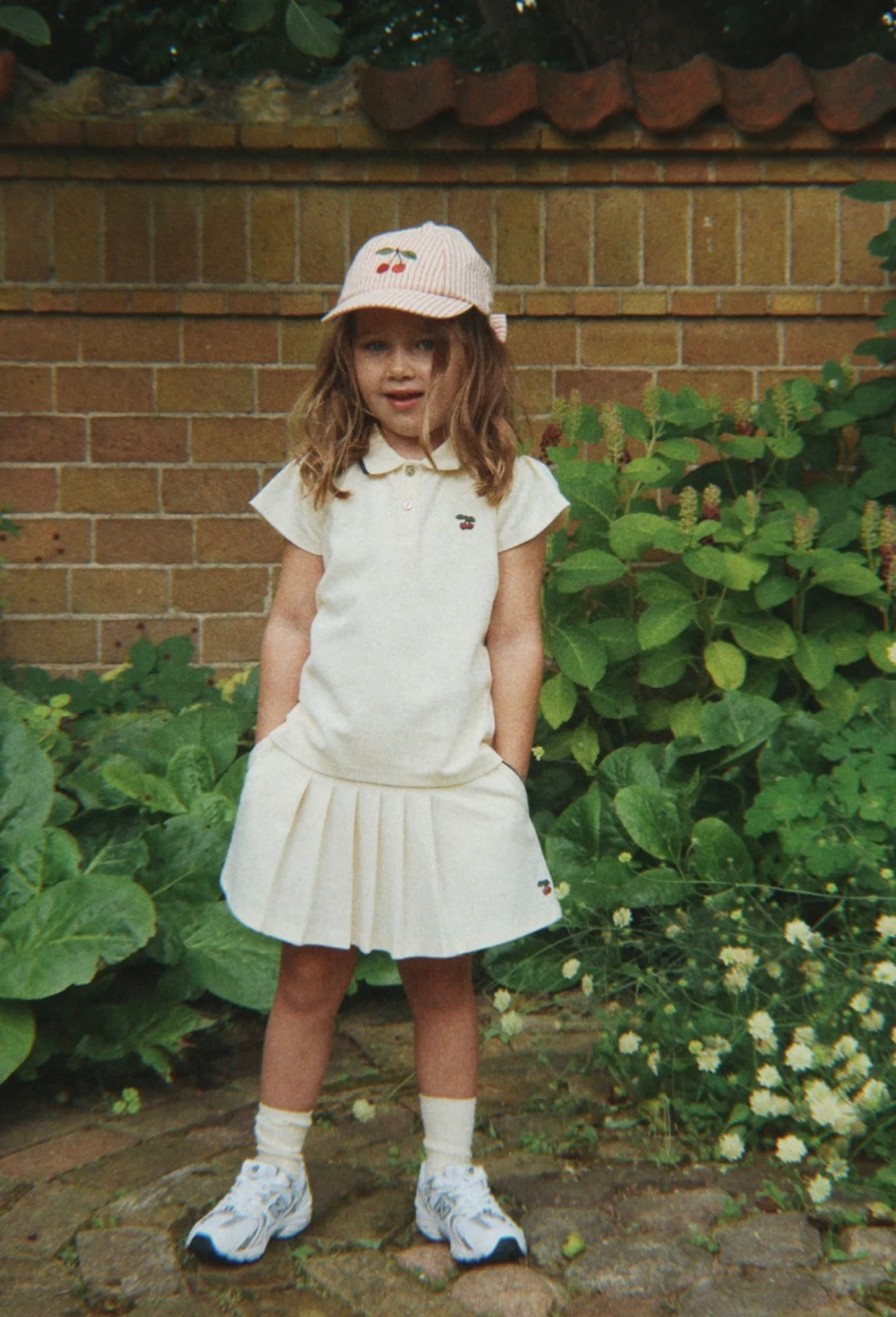 Ellie Bow Kappe - Cherry