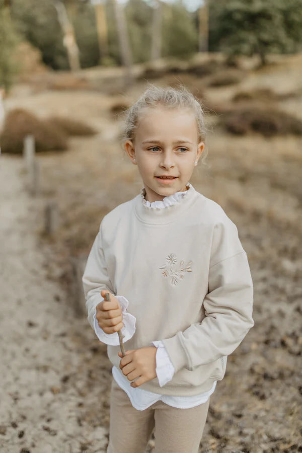 OVERSIZED SWEATSHIRT WITH RUFFLE COLLAR