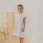 KLEID MIT BREITER RÜSCHE
